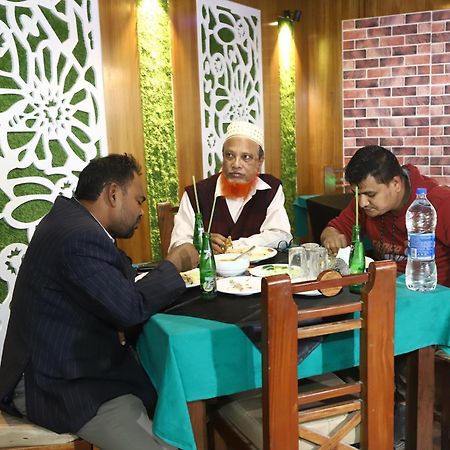 Rezala Restaurant And Residence Dhaka Ngoại thất bức ảnh