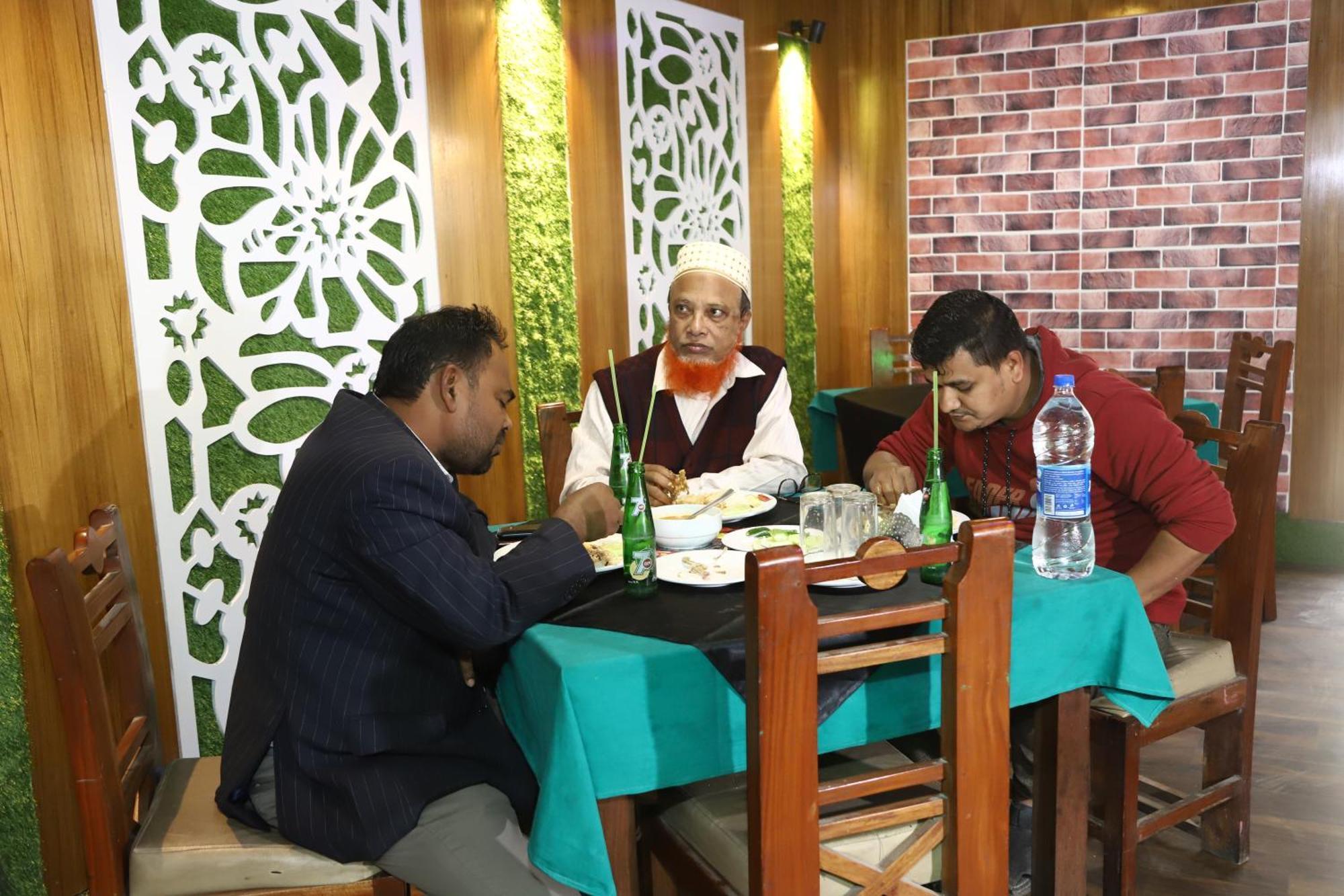 Rezala Restaurant And Residence Dhaka Ngoại thất bức ảnh