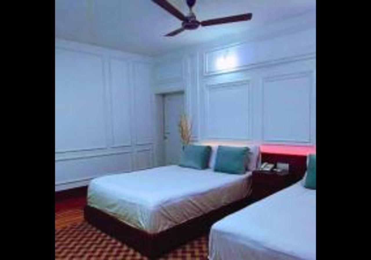 Rezala Restaurant And Residence Dhaka Ngoại thất bức ảnh