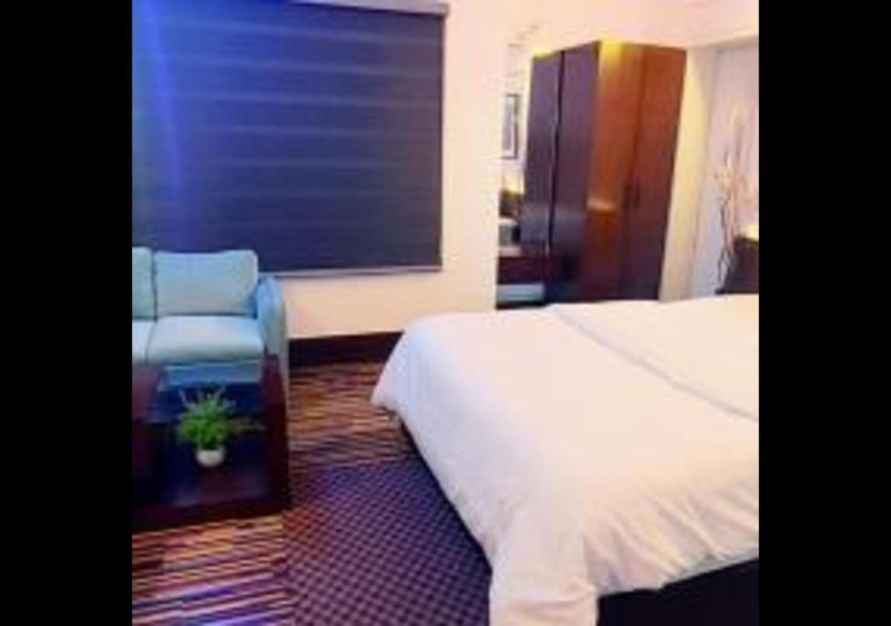 Rezala Restaurant And Residence Dhaka Ngoại thất bức ảnh