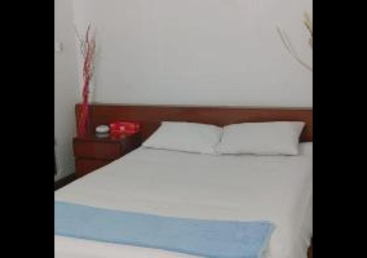 Rezala Restaurant And Residence Dhaka Ngoại thất bức ảnh